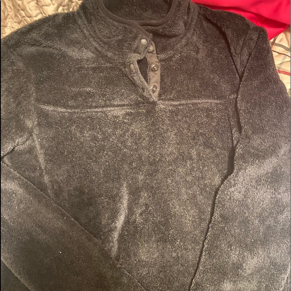 Eddie Bauer pullover